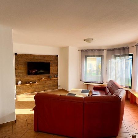 Ferienhaus Zum Findling เกอเรน ภายนอก รูปภาพ