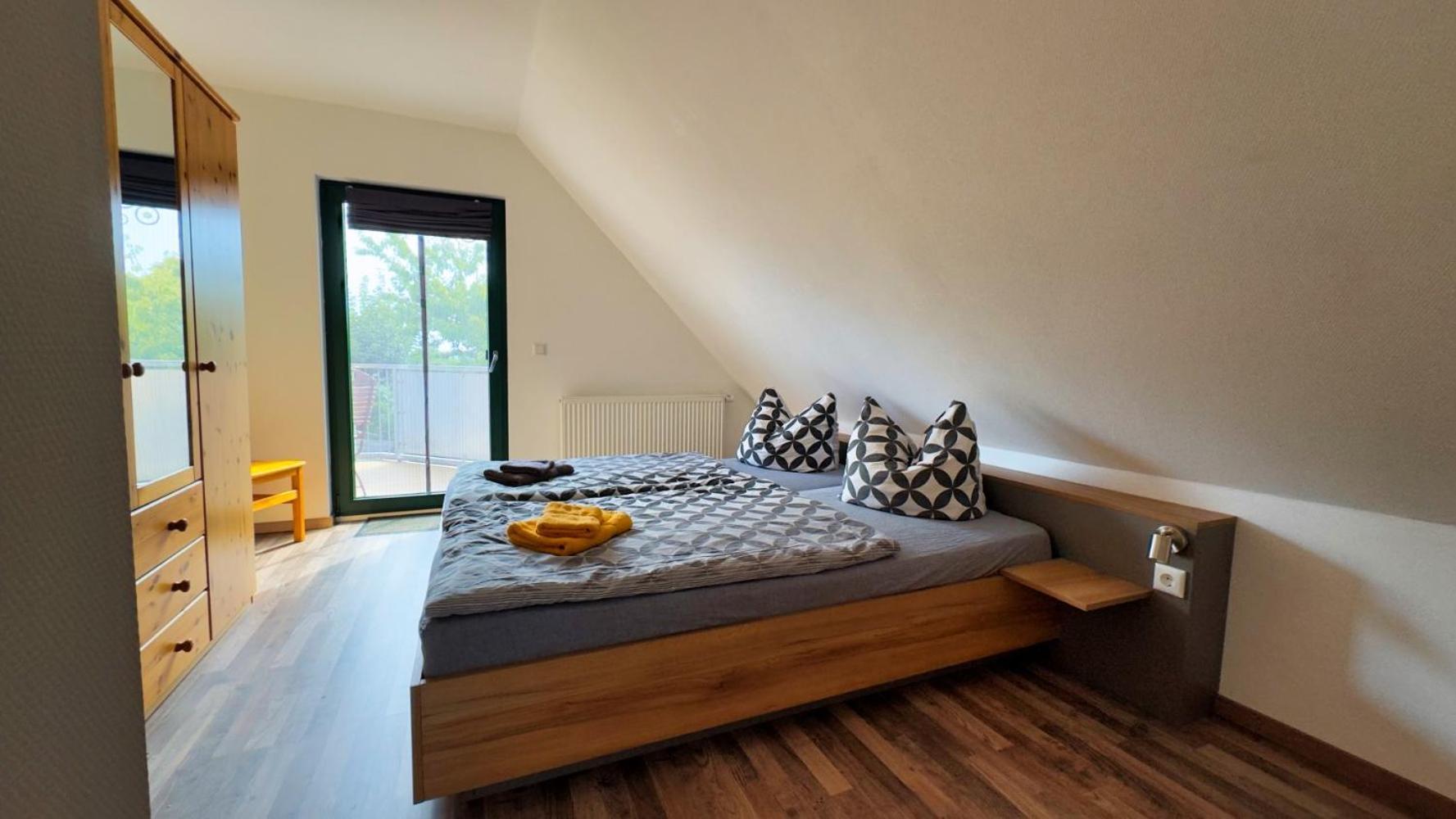 Ferienhaus Zum Findling เกอเรน ภายนอก รูปภาพ