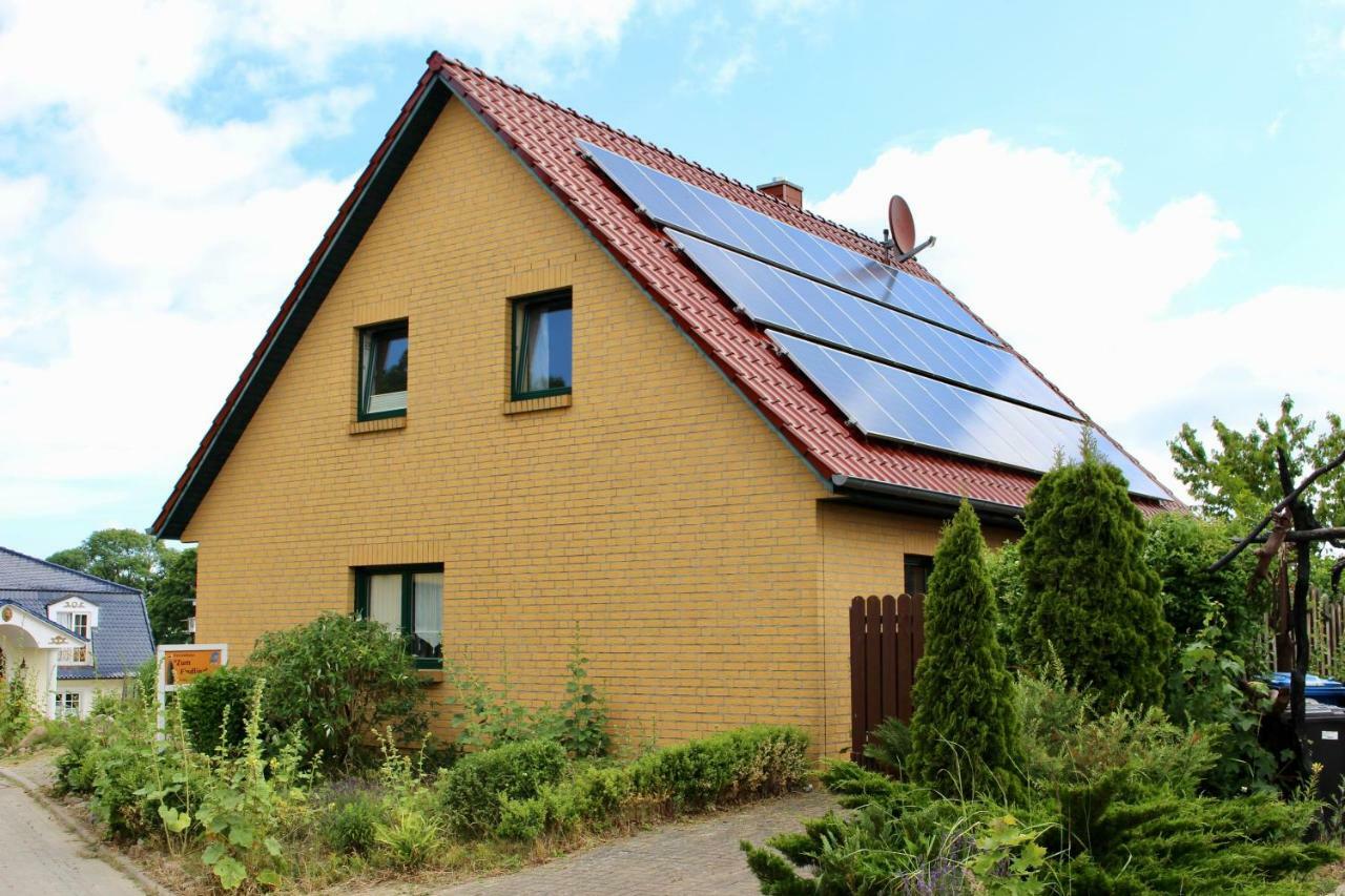 Ferienhaus Zum Findling เกอเรน ภายนอก รูปภาพ